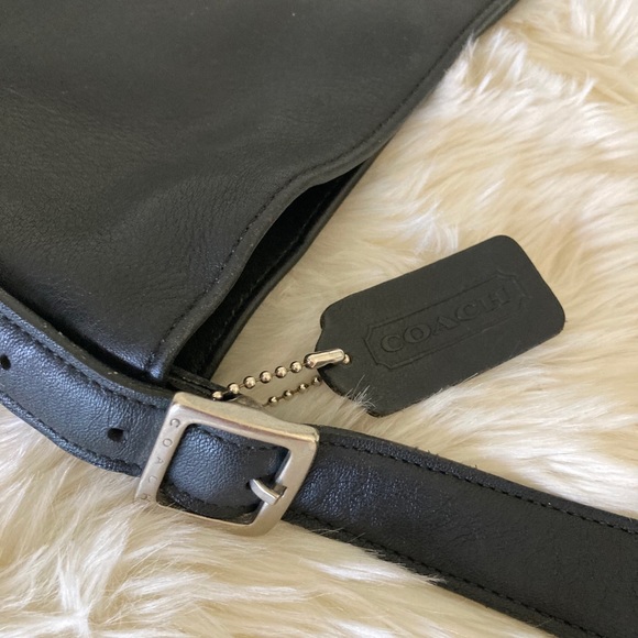 Coach Vintage Shoulder Bag - Picture 3 of 7